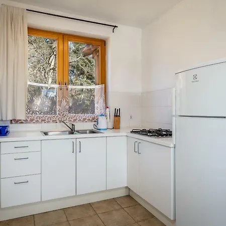 Blizniaki Z Ogrzewaniem 別荘